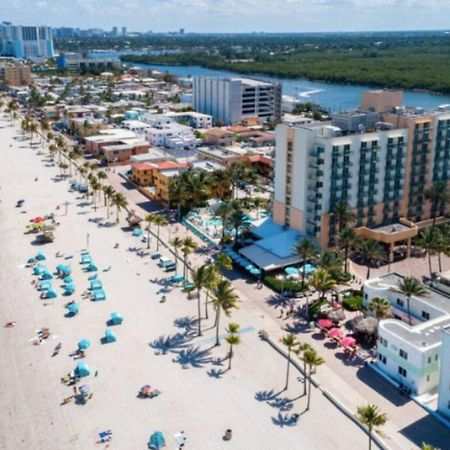 Walkabout 6 Suite On Hollywood Beach With Ocean Views ฮอลลีวูด ภายนอก รูปภาพ