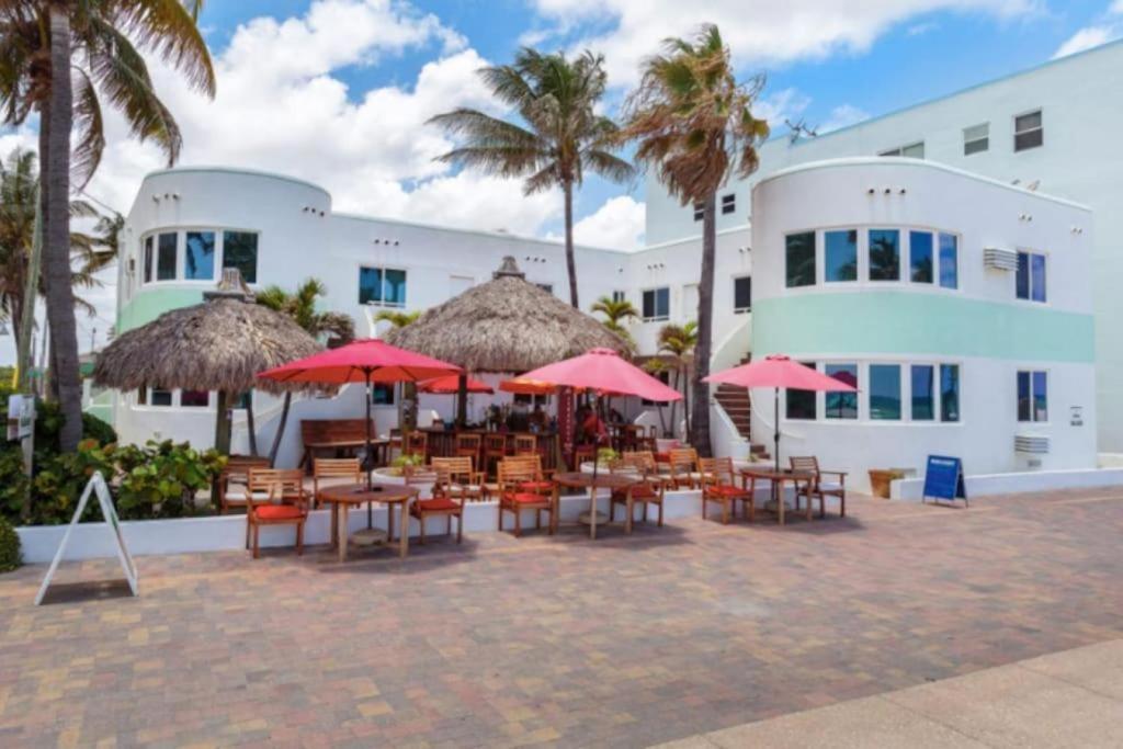 Walkabout 6 Suite On Hollywood Beach With Ocean Views ฮอลลีวูด ภายนอก รูปภาพ