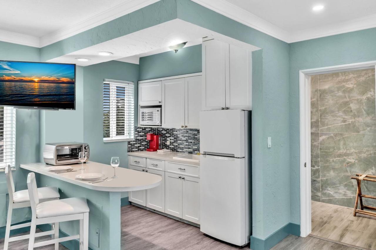 Walkabout 6 Suite On Hollywood Beach With Ocean Views ฮอลลีวูด ภายนอก รูปภาพ