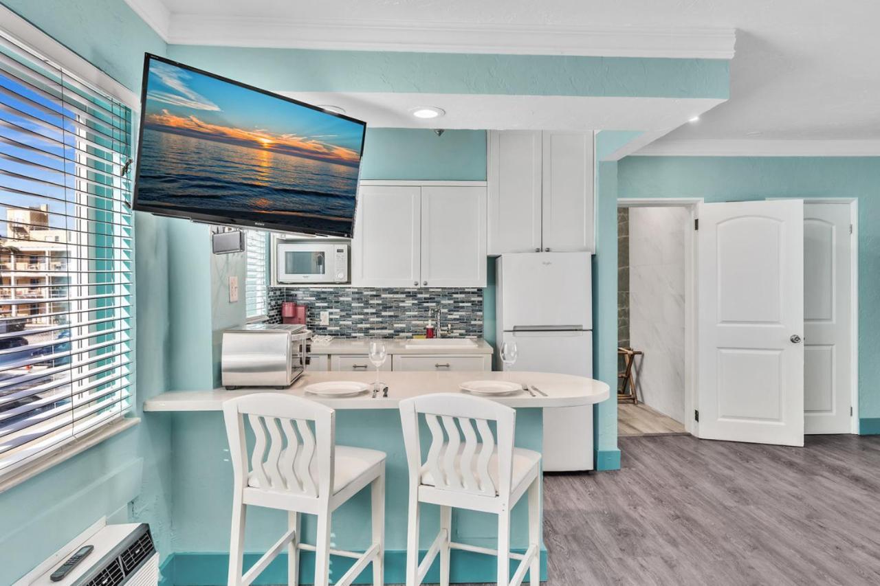 Walkabout 6 Suite On Hollywood Beach With Ocean Views ฮอลลีวูด ภายนอก รูปภาพ