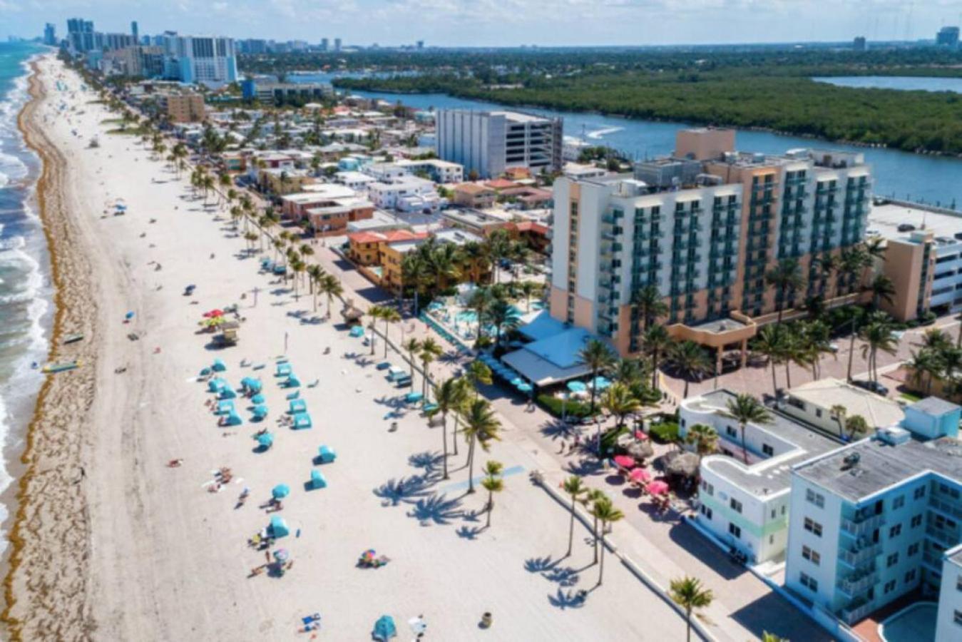Walkabout 6 Suite On Hollywood Beach With Ocean Views ฮอลลีวูด ภายนอก รูปภาพ